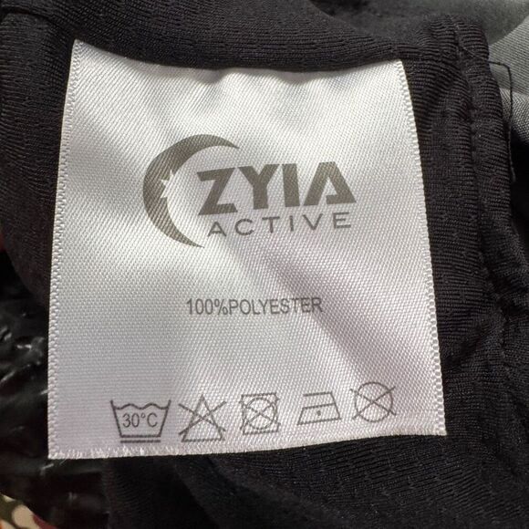 Zyia Active black high waisted black bubble short size Large - Picture 7 of 7